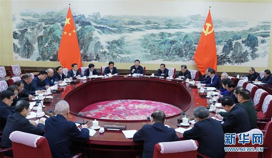 12月25日至26日，中共中央政治局召開(kāi)民主生活會(huì )，中共中央總書(shū)記習近平主持會(huì )議并發(fā)表重要講話(huà)。圖片來(lái)自：新華社