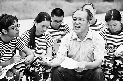 當事業(yè)融入血液——記大連海事大學(xué)曲建武教授